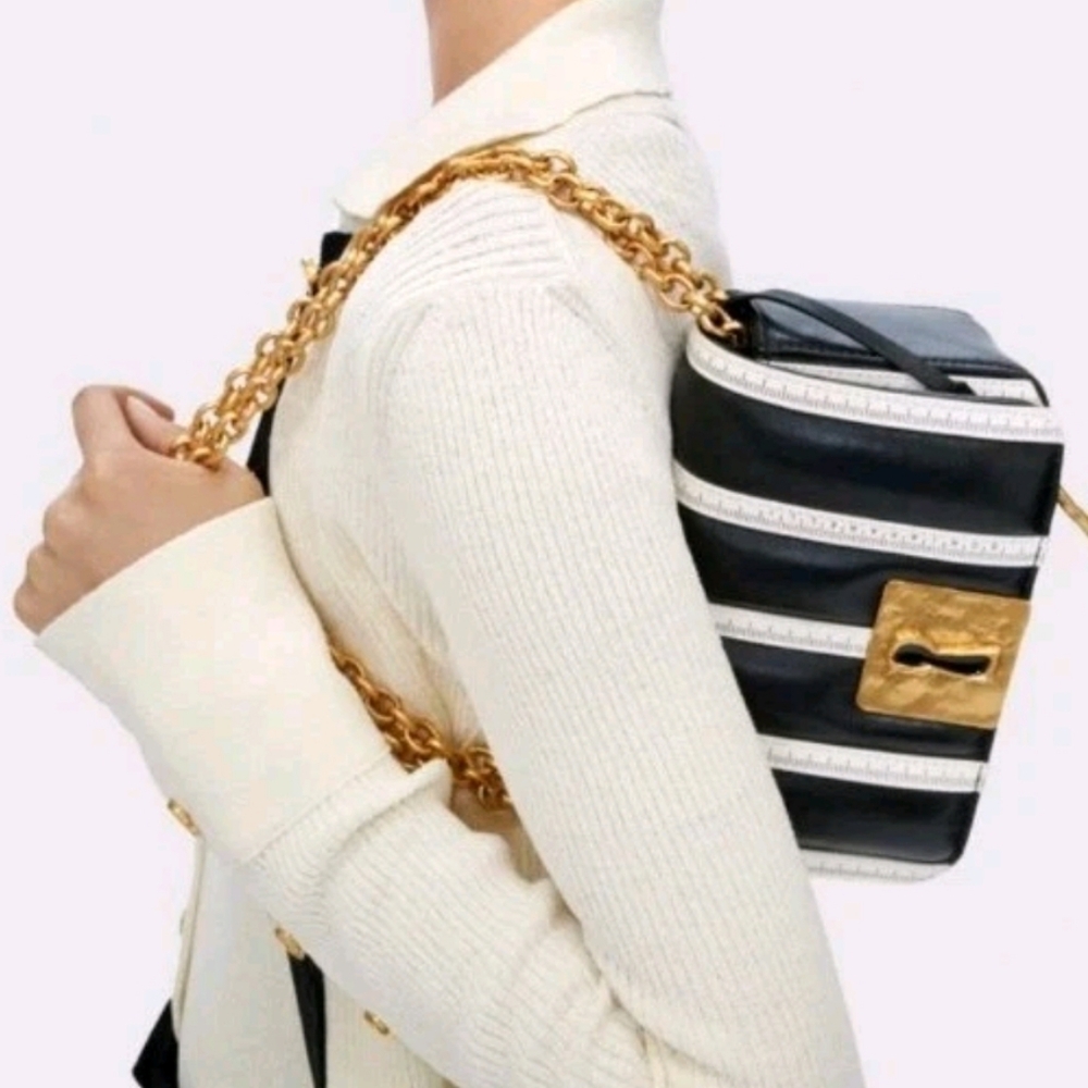 🌹NWT Schiaparelli Black&White Tape Measure motiff Clutch/bag  With Key Charm